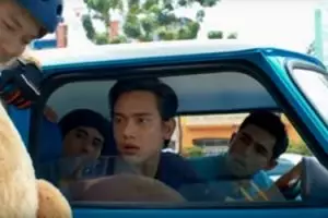 Naksir mahasiswi cantik, Adipati Dolken belikan kado istimewa