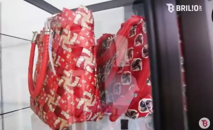 Ragam tas keren ini ternyata dibuat dari sampah, nggak nyangka banget