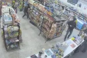 Aksi pencurian ini malah menguntungkan pemilik toko, kok bisa?