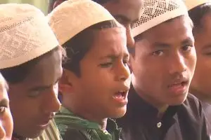 Anak-anak yatim Rohingya belajar Islam di tempat pengungsian