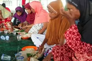 Cari tempat pengungsian, muslim Rohingya ditampung sementara di Aceh