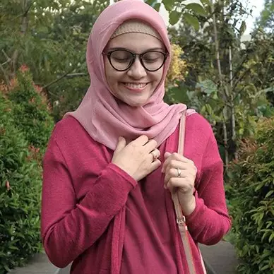 Cantik jelita, 4 seleb ini warisi darah Arab