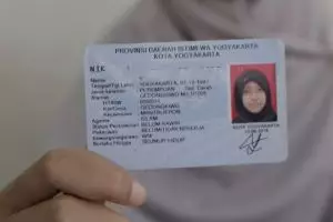 Cerita cewek pemilik nama Y, sering diminta melengkapi identitas