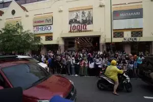 Antusias banget, fans SuJu dan TVXQ nunggu seharian di Malioboro