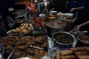 Nasi Teri Gejayan Pak Dul, kuliner malam legendaris Jogja