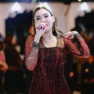 Perjalanan karier Nella Kharisma, dari sinden hingga pedangdut top