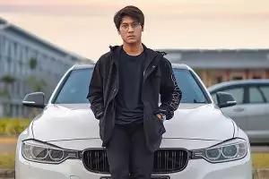 Perjalanan karier Rizky Billar, dari model sampai rilis lagu
