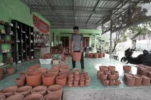 Geliat Perajin Pot Gerabah Kasongan Mendulang omzet di kala Pandemi