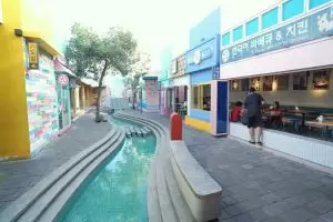 Chingu Cafe, restoran little Korea bikin momen makan serasa liburan