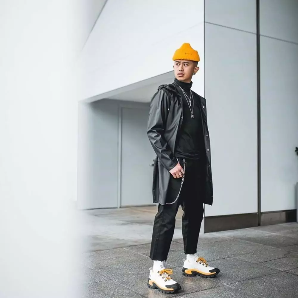 chunky sneakers © 2019 brilio.net