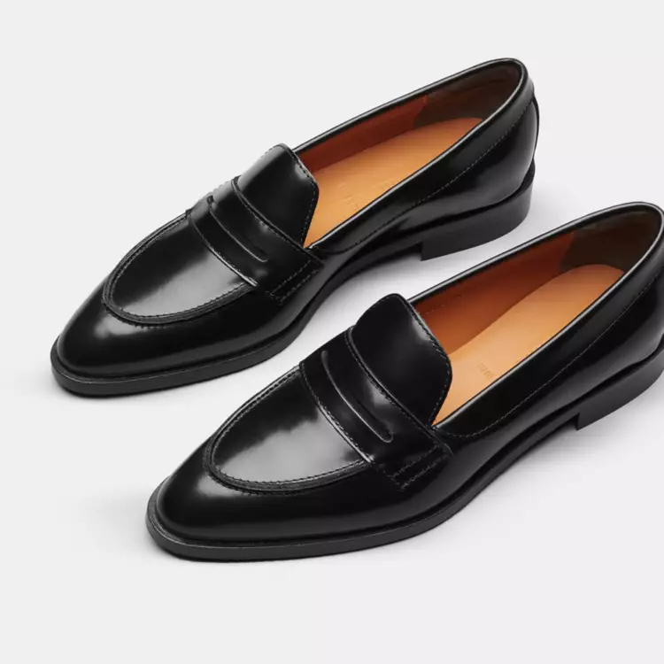 jenis sepatu cewek istimewa