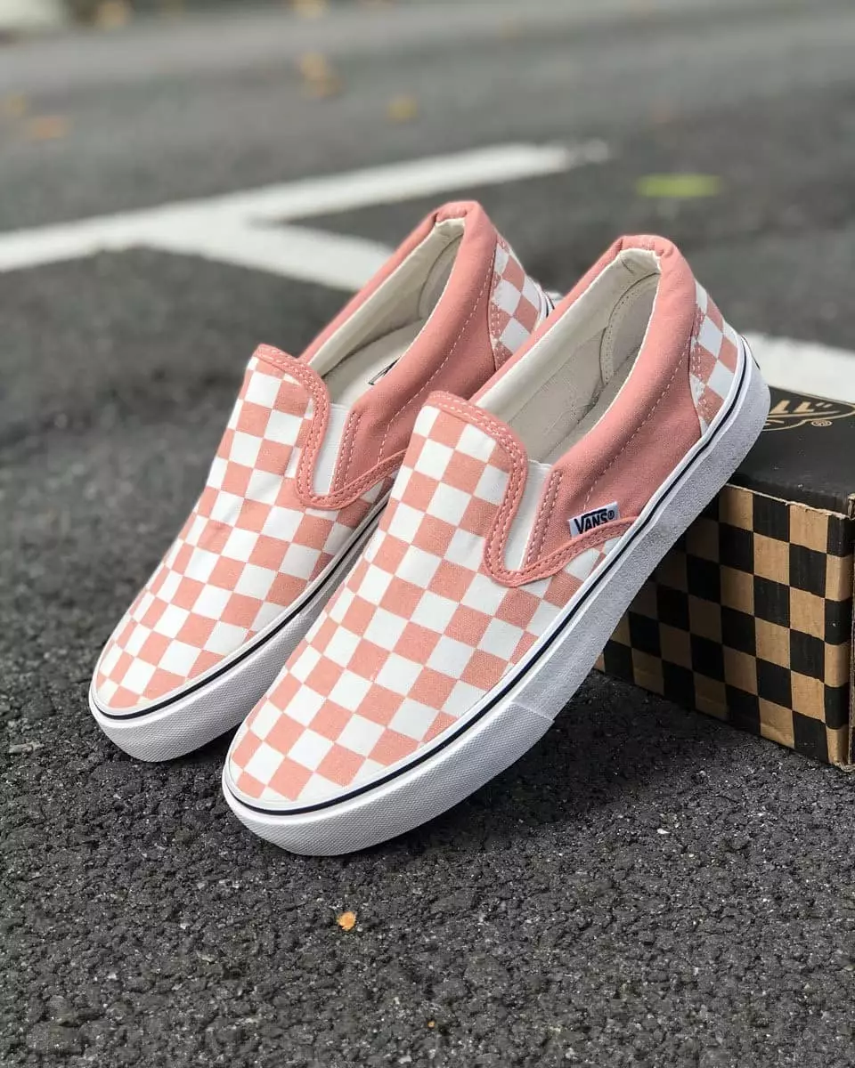 jenis sneakers ngetren istimewa