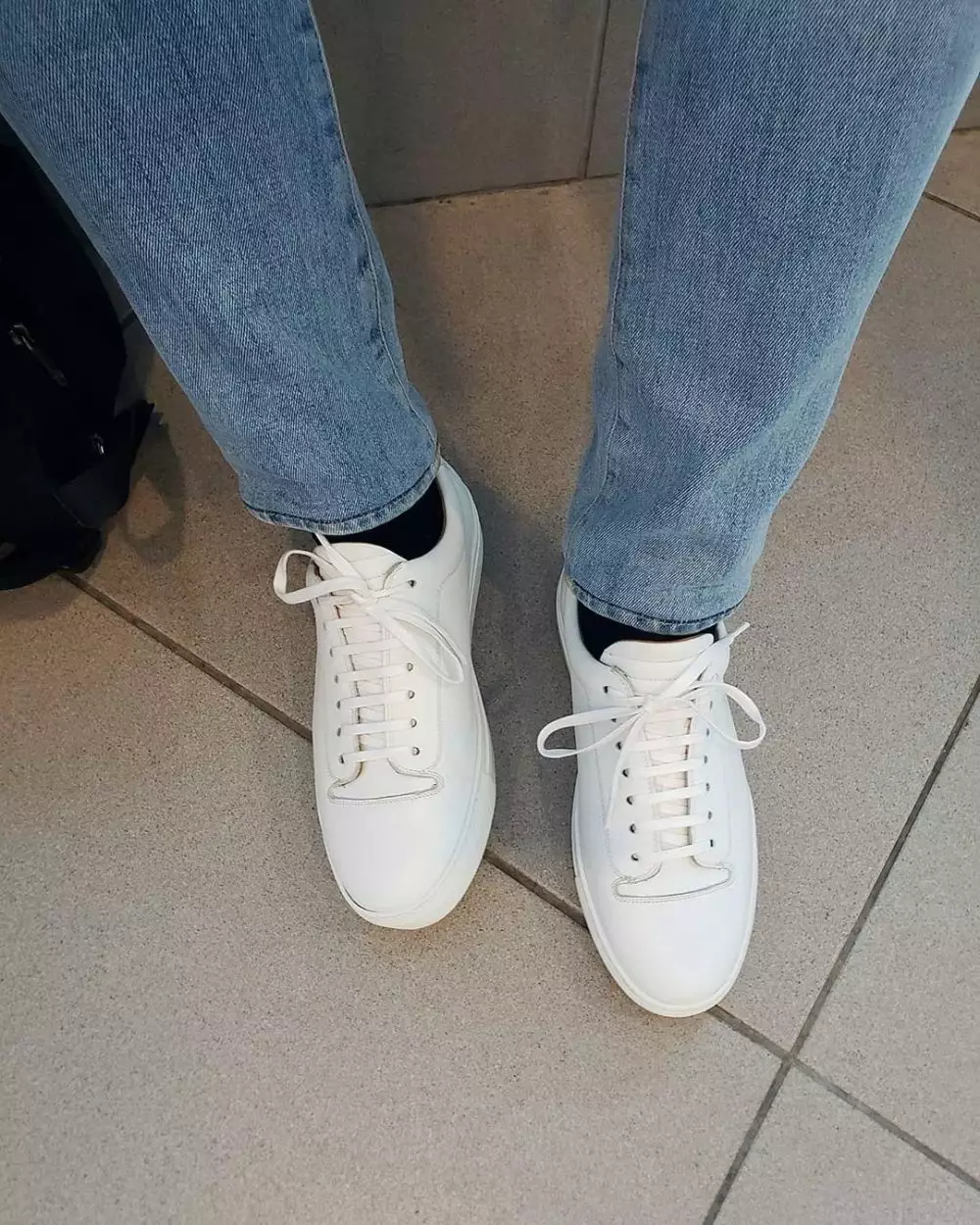 jenis sneakers ngetren istimewa