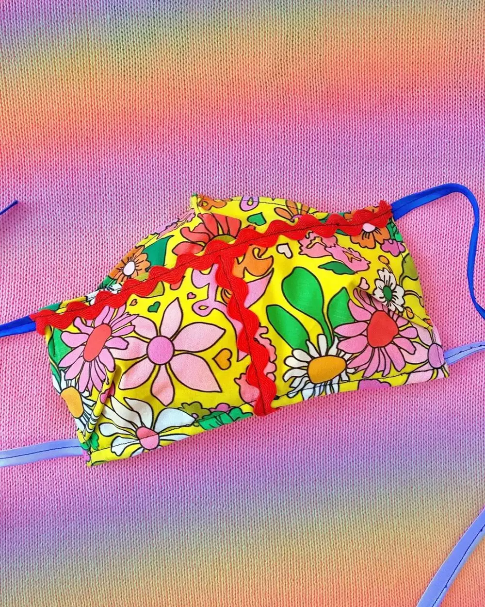 Cegah jerawat saat memakai masker © 2020 brilio.net