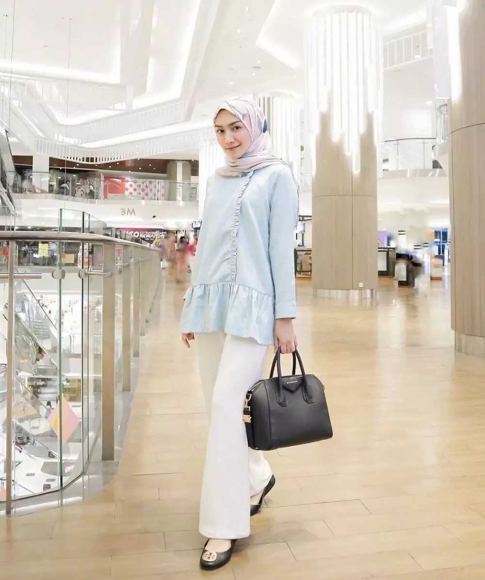 inspirasi hijab bernuansa pastel ala melody prima instagram