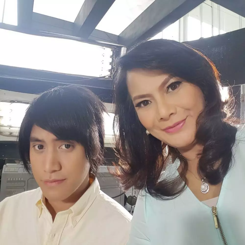 <img style= <img style=