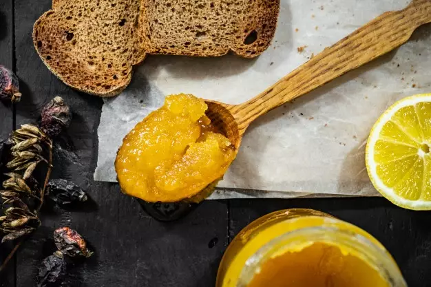 Madu untuk jerawat © 2020 brilio.net