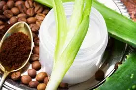 Cara membuat masker kopi lidah buaya © 2020 brilio.net