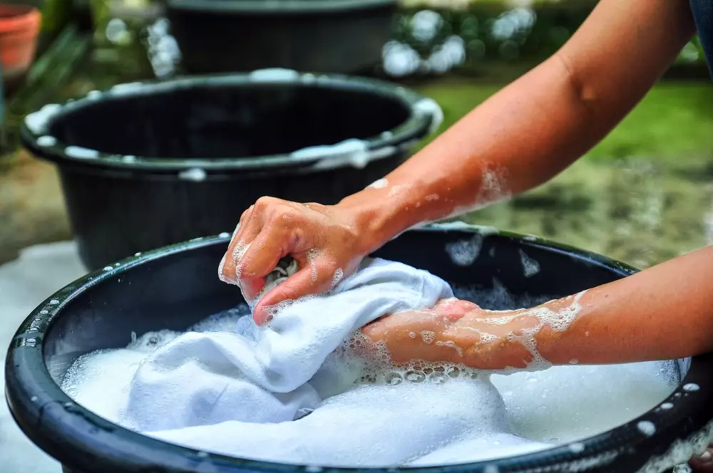 5 Kesalahan yang sering dilakukan saat menyuci pakaian © 2021 brilio.net