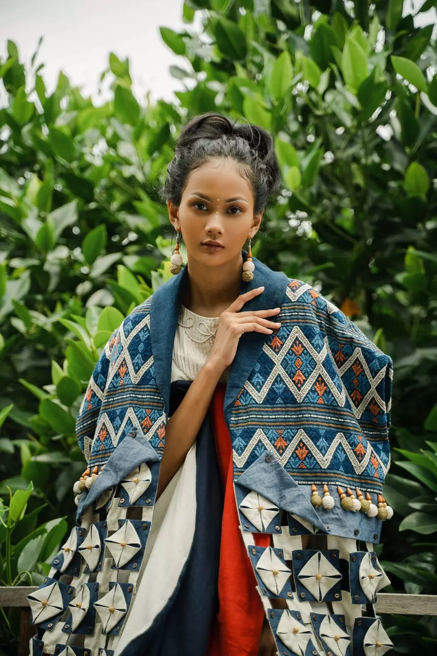 Tips desainer bersaing di kancah internasional © 2021 brilio.net Tips desainer bersaing di kancah internasional © 2021 brilio.net