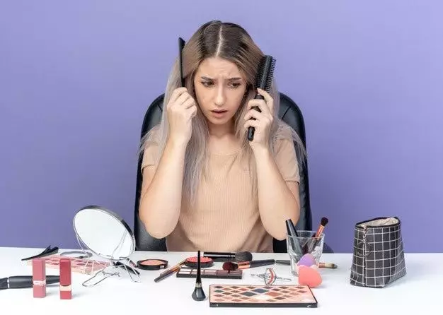 tips merawat rambut keriting © 2021 brilio.net