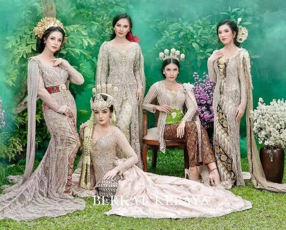 Berkat Kebaya © 2021 brilio.net Berkat Kebaya © 2021 brilio.net