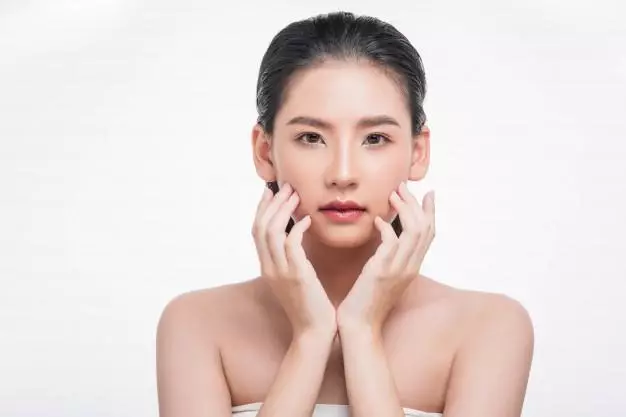 Manfaat peeling serum MS Glow ©  Manfaat peeling serum MS Glow ©