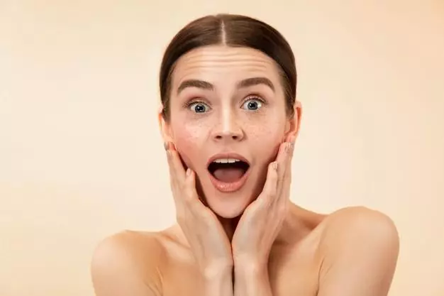 Manfaat peeling serum MS Glow ©  Manfaat peeling serum MS Glow ©