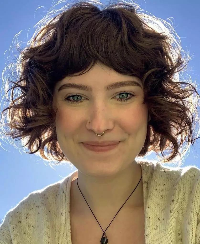 Model rambut pendek wanita berbagai sumber