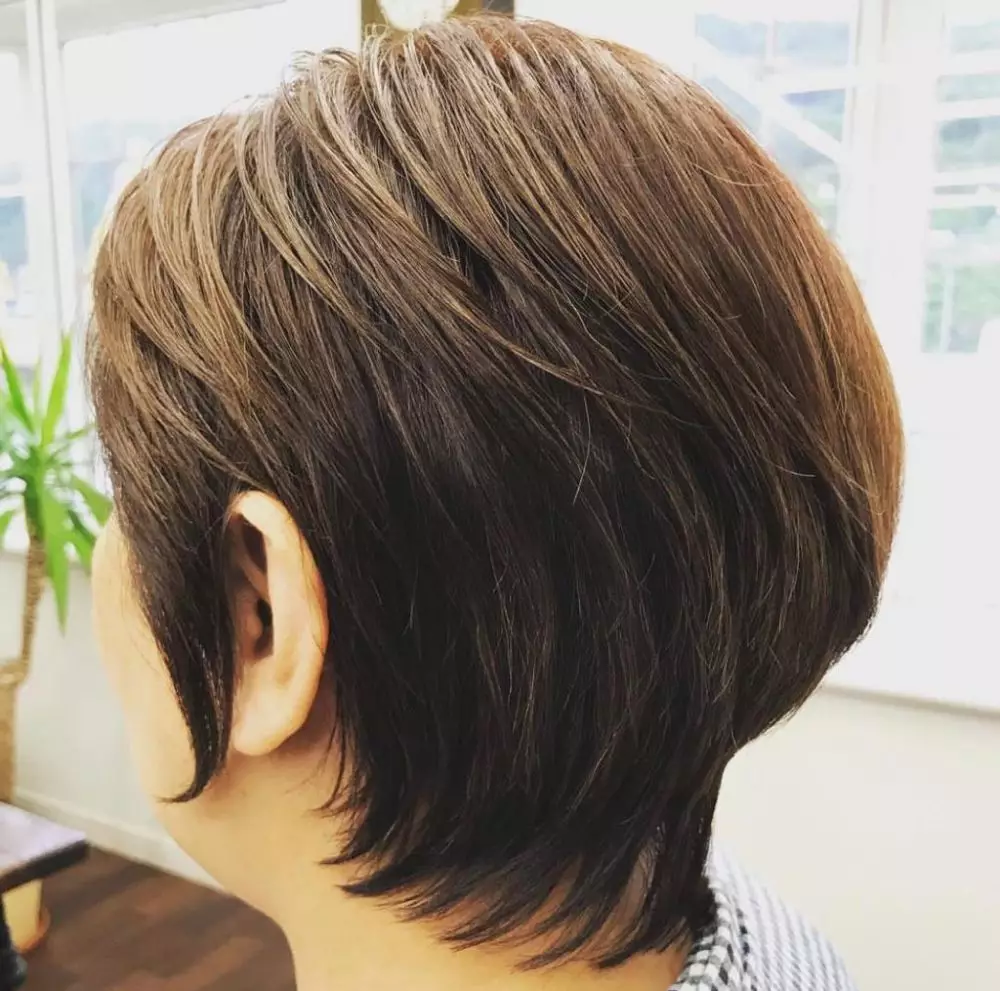 Model rambut pendek wanita berbagai sumber