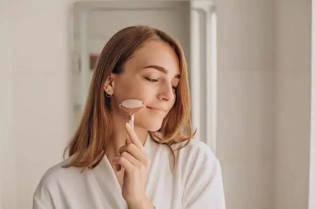 Manfaat totok wajah © 