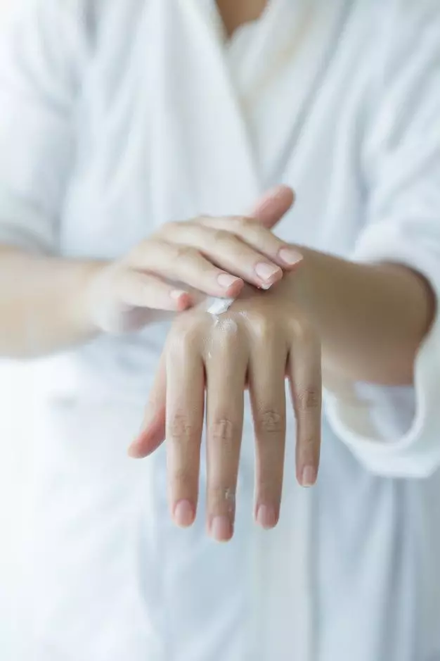 Manfaat Vaseline Body Serum © 