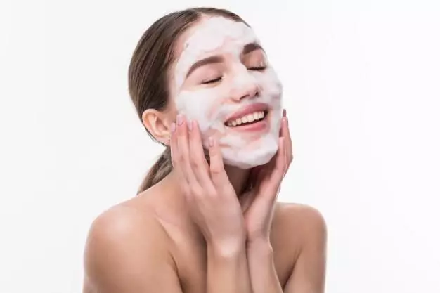 Urutan skincare remaja pagi dan malam © Urutan skincare remaja pagi dan malam ©