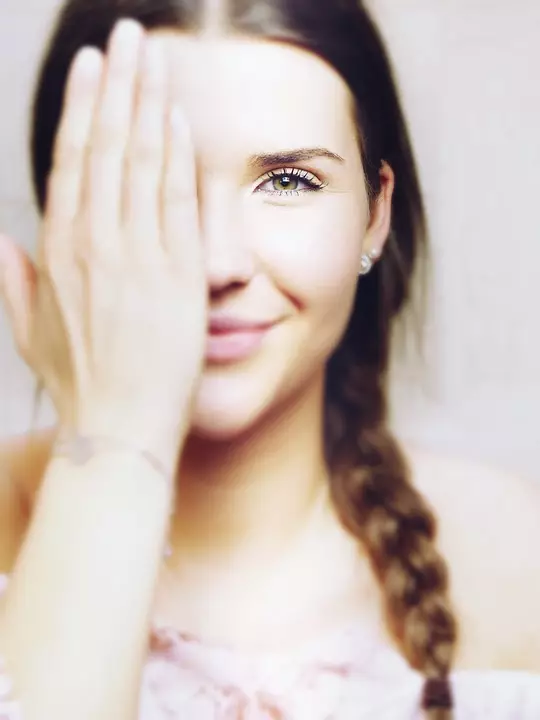 <img style= <img style=