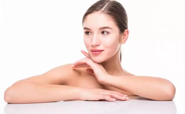 cara memakai serum MS Glow © 2022 freepik.com cara memakai serum MS Glow © 2022 freepik.com