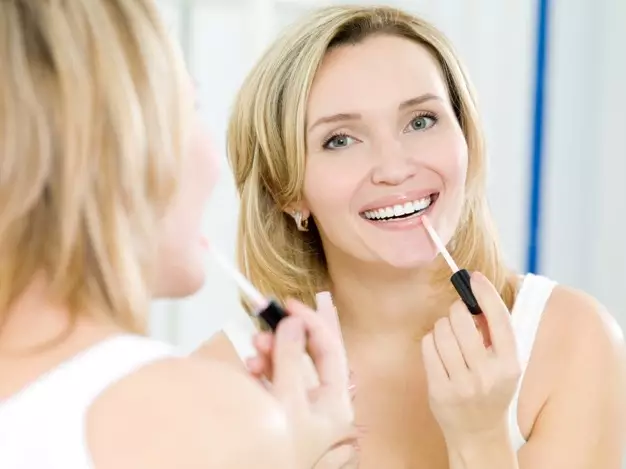 Urutan skincare remaja saat malam hari © 