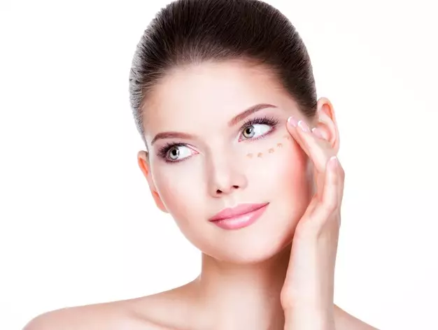 Urutan skincare remaja saat malam hari © 