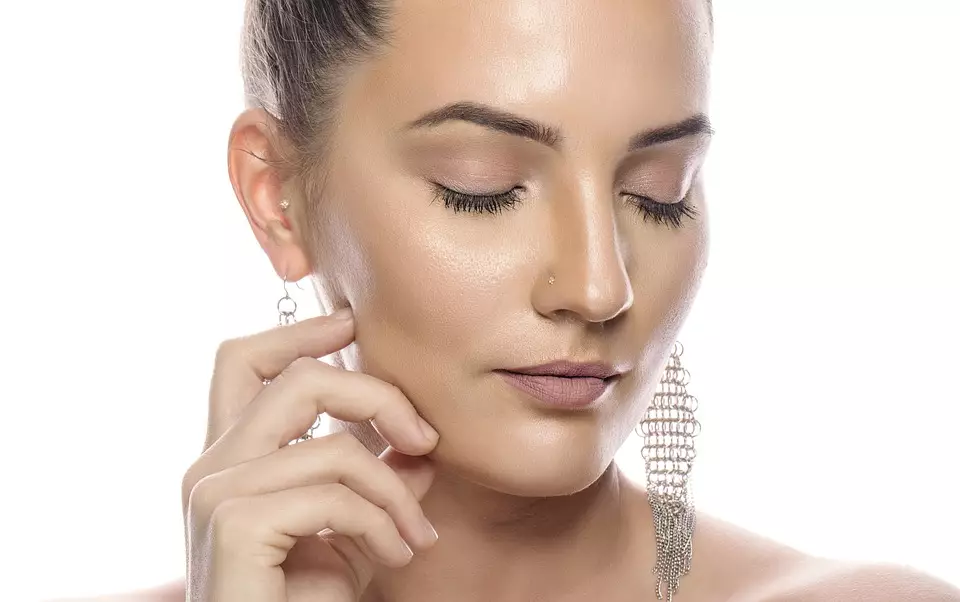 Manfaat daun binahong untuk wajah © 