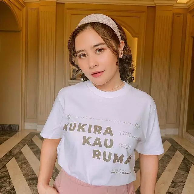 Rahasia wajah glowing Prilly Latuconsina Instagram Rahasia wajah glowing Prilly Latuconsina Instagram