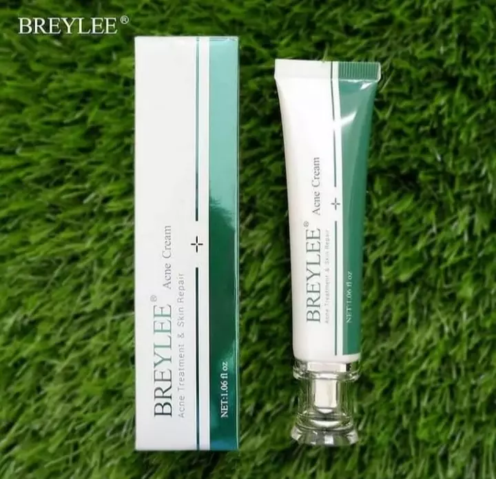 7 Rekomendasi cream penghilang bekas luka di wajah Berbagai sumber