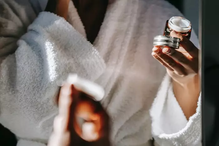 Bahan skincare berbahaya bagi kulit berjerawat Berbagai sumber Bahan skincare berbahaya bagi kulit berjerawat Berbagai sumber