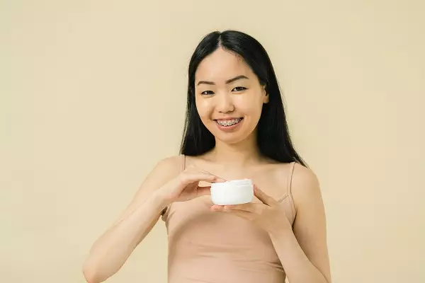 Bahan skincare berbahaya bagi kulit berjerawat Berbagai sumber Bahan skincare berbahaya bagi kulit berjerawat Berbagai sumber