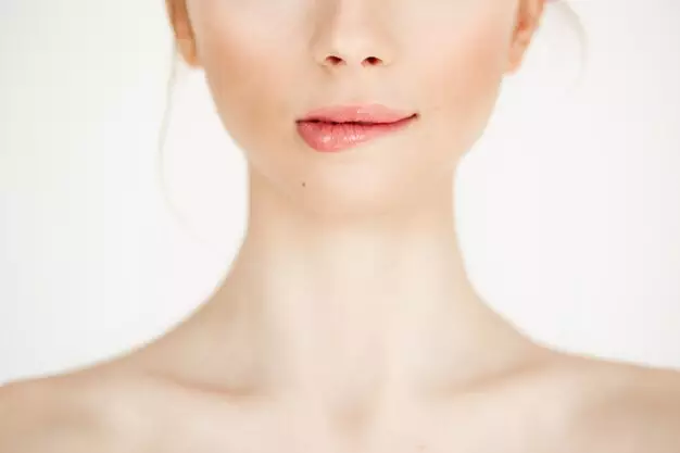 Manfaat Noera Lip Serum © 