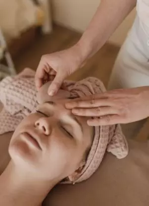 Rahasia wajah awet muda Krisdayanti Berbagai sumber