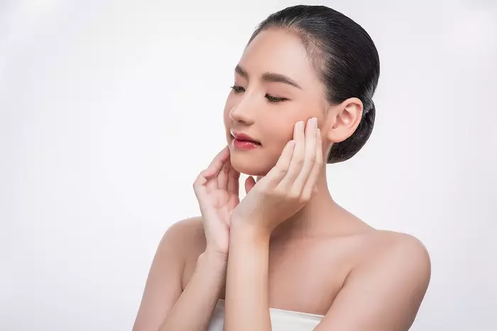 Manfaat serum Scarlett Whitening Niacinamide Berbagai sumber