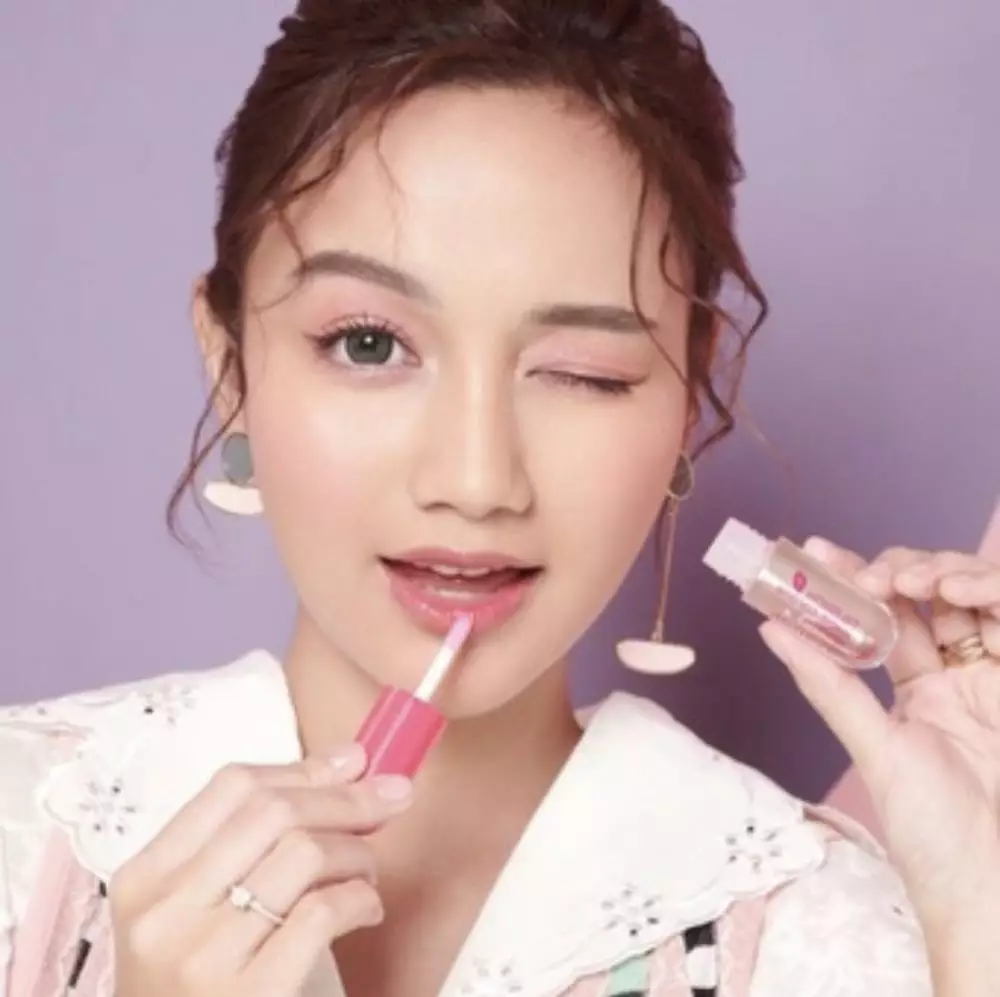 <img style= <img style=