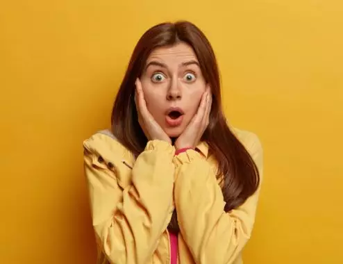 Cara mengatasi wajah tidak simetris freepik.com