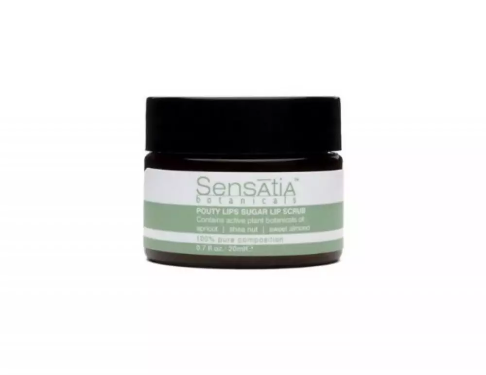 Rekomendasi scrub bibir ©  Rekomendasi scrub bibir ©