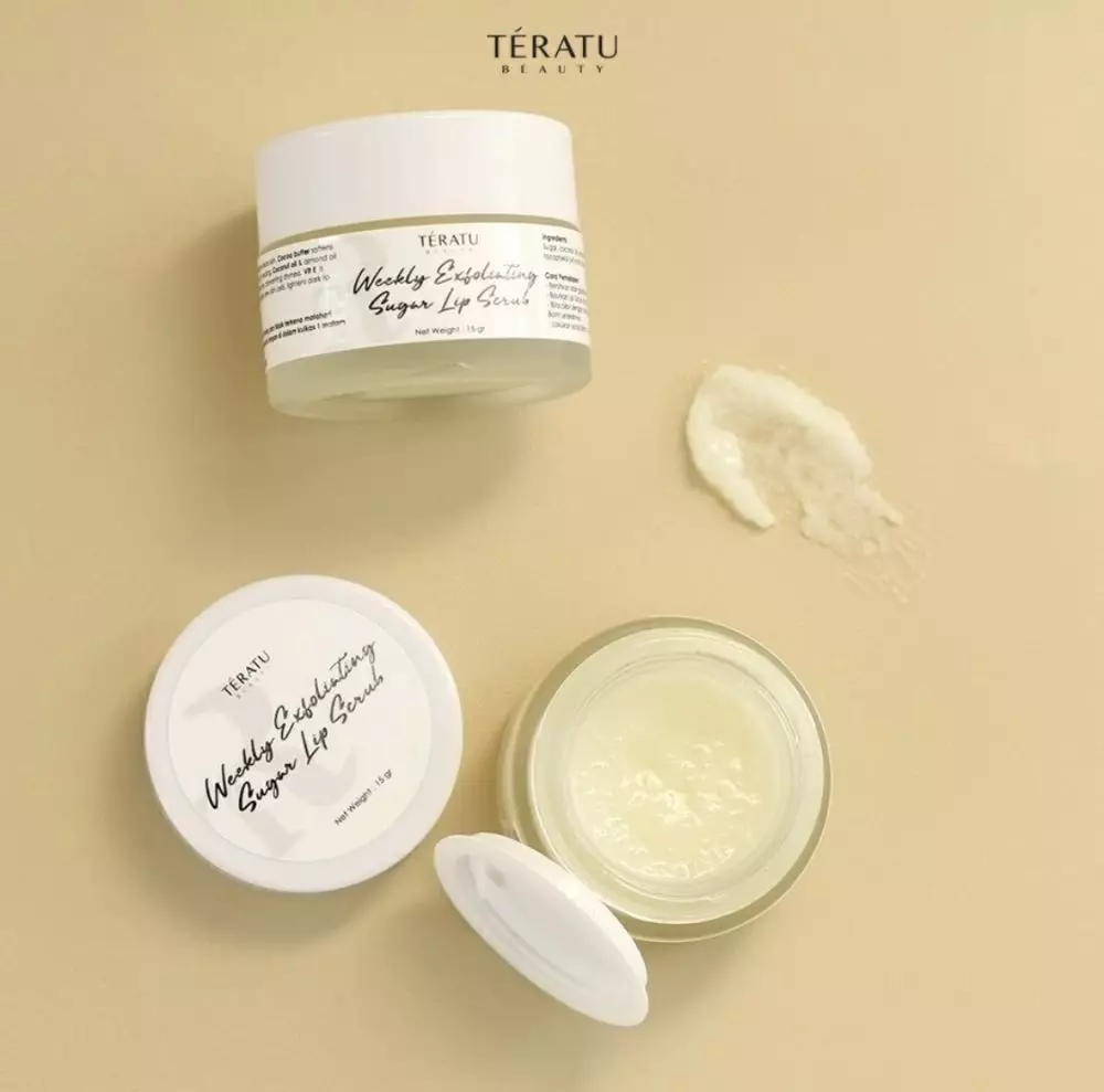 Rekomendasi scrub bibir ©  Rekomendasi scrub bibir ©