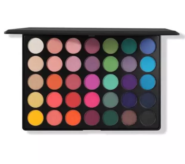 Tips makeup ala Aurel Hermansyah untuk buka bersama Berbagai sumber